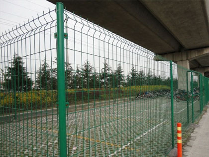 圈地護欄網(wǎng)