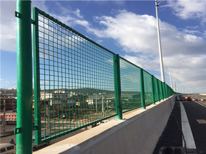 橋梁護(hù)欄網(wǎng)