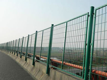 橋梁護(hù)欄網(wǎng)