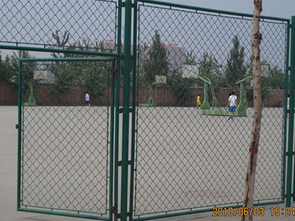 學(xué)校操場(chǎng)圍網(wǎng)