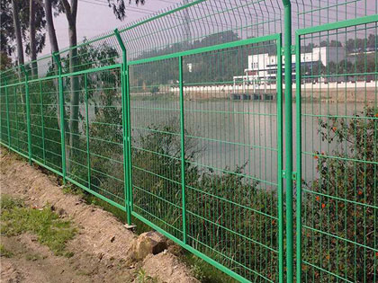 高速護(hù)欄網(wǎng)