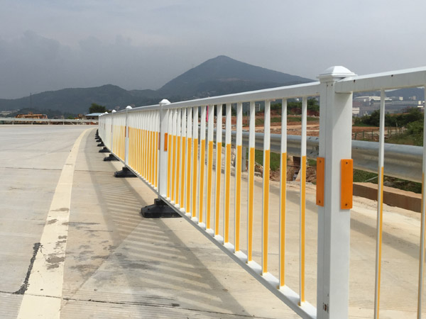 市政道路隔離柵