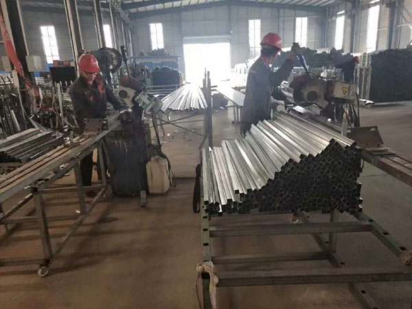 香港鋅鋼護(hù)欄廠區(qū)一覽-8 香港鋅鋼護(hù)欄廠區(qū)一覽-8