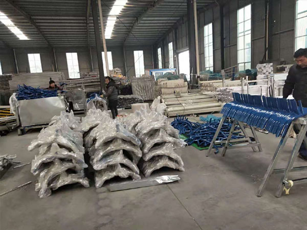 香港鋅鋼護(hù)欄廠區(qū)一覽-13 香港鋅鋼護(hù)欄廠區(qū)一覽-13