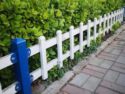 香港草坪護(hù)欄